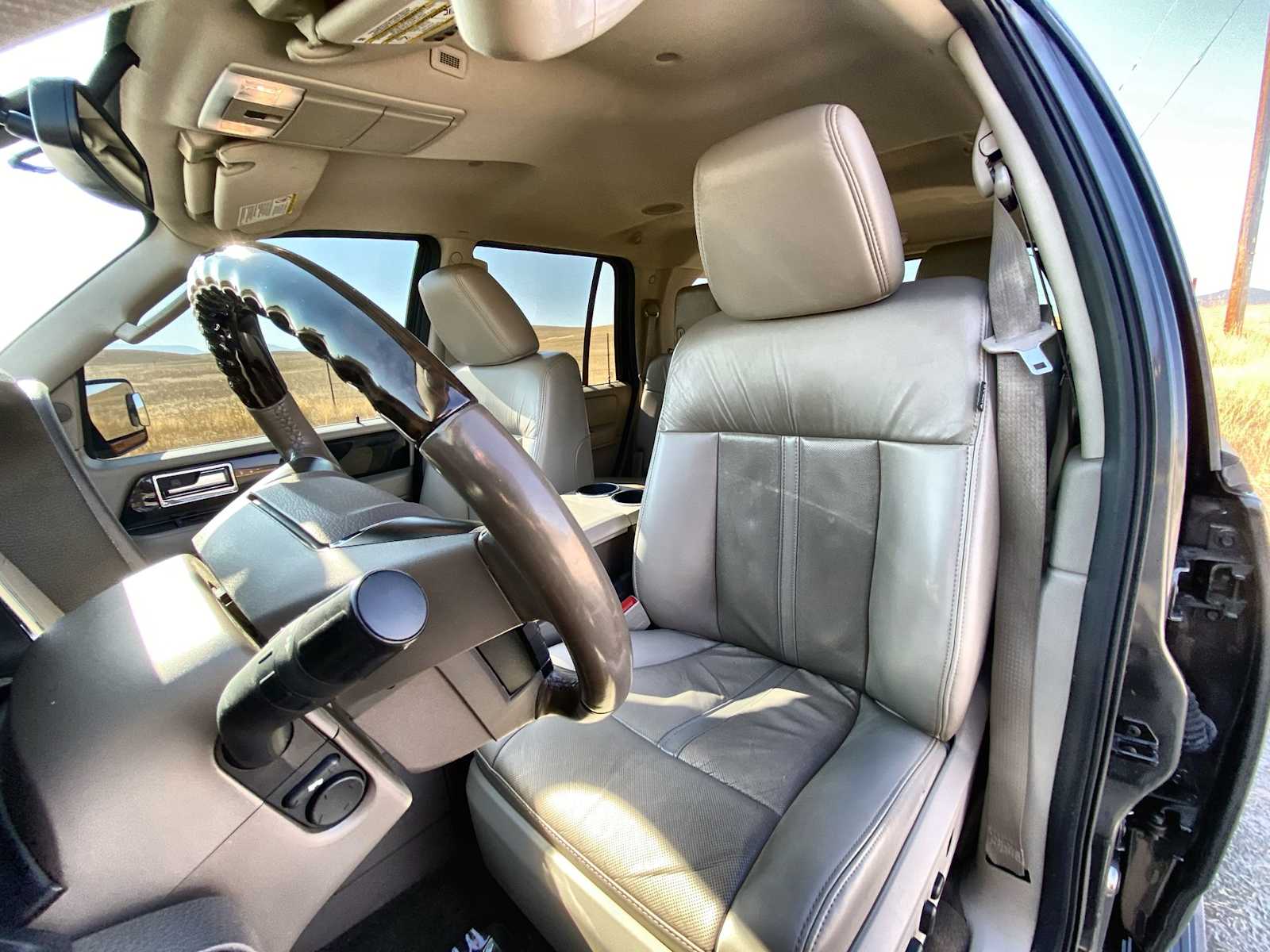 2017 Lincoln Navigator Select 16