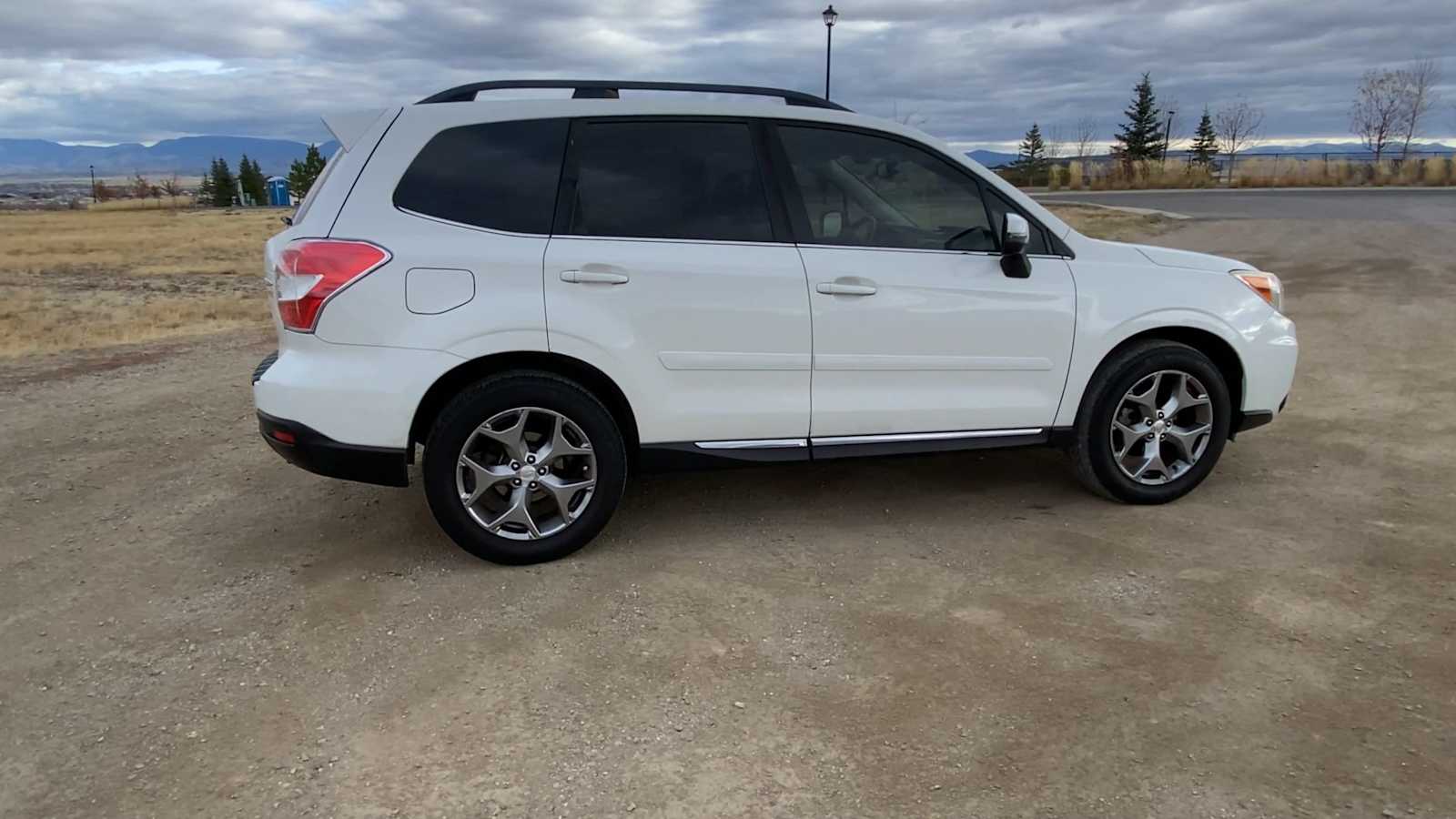 2016 Subaru Forester 2.5i Touring 9