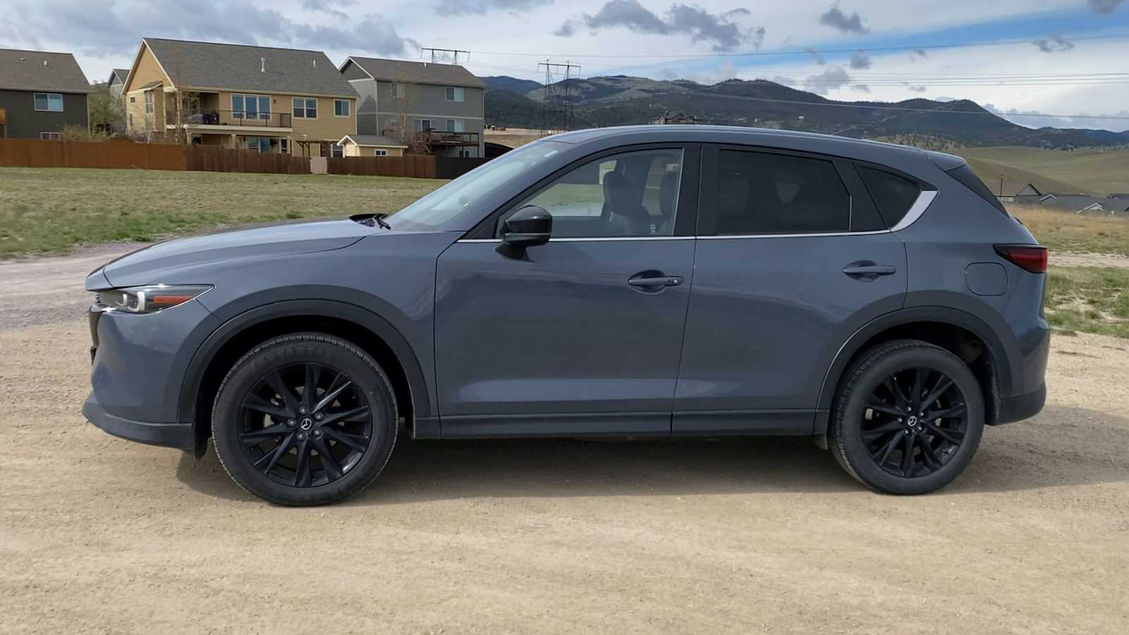 View vehicle photo 5