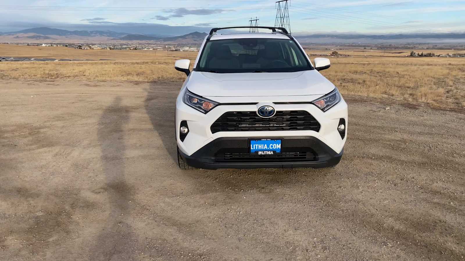 2020 Toyota RAV4 Hybrid XLE 3