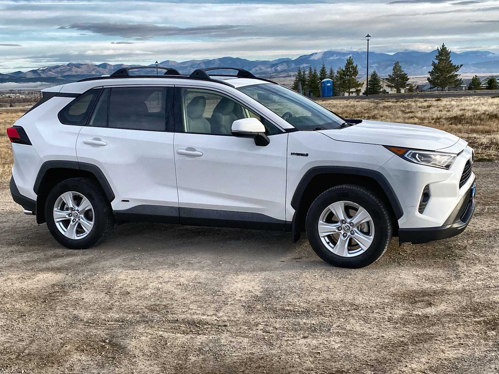 2020 Toyota RAV4 Hybrid XLE 21