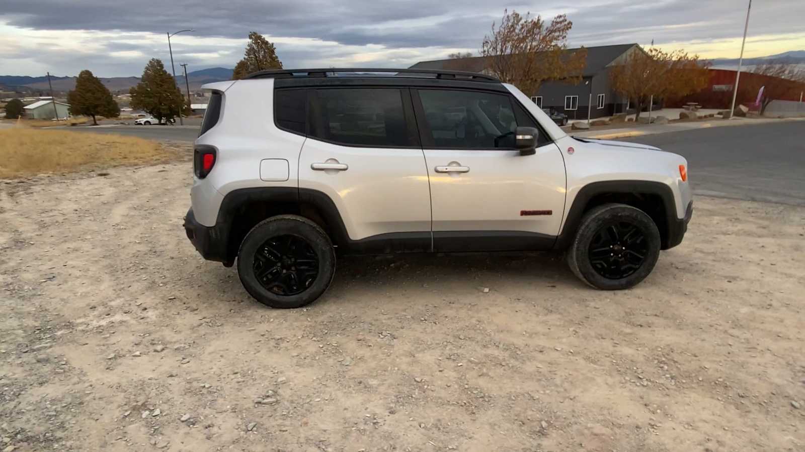 2018 Jeep Renegade Trailhawk 9