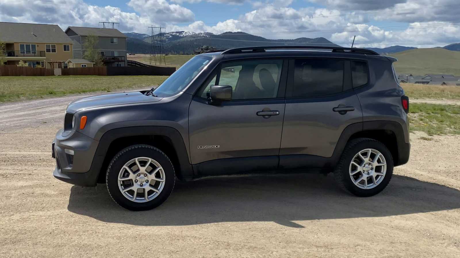 View vehicle photo 5