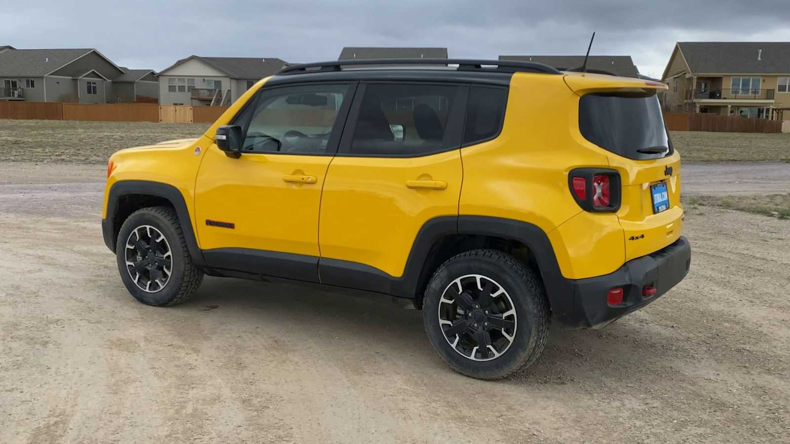 View vehicle photo 6