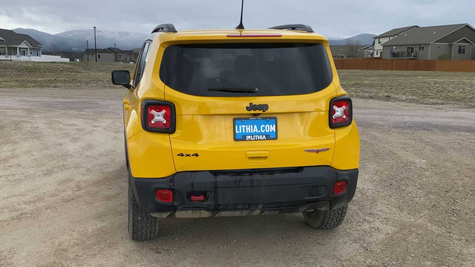 View vehicle photo 7