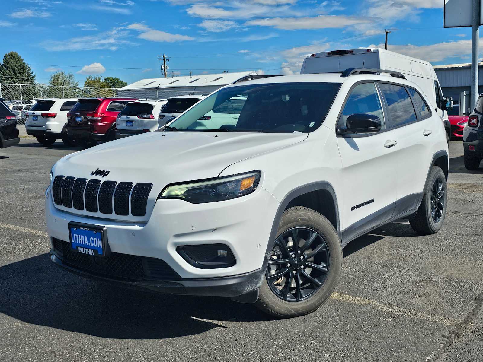 2023 Jeep Cherokee Altitude Lux