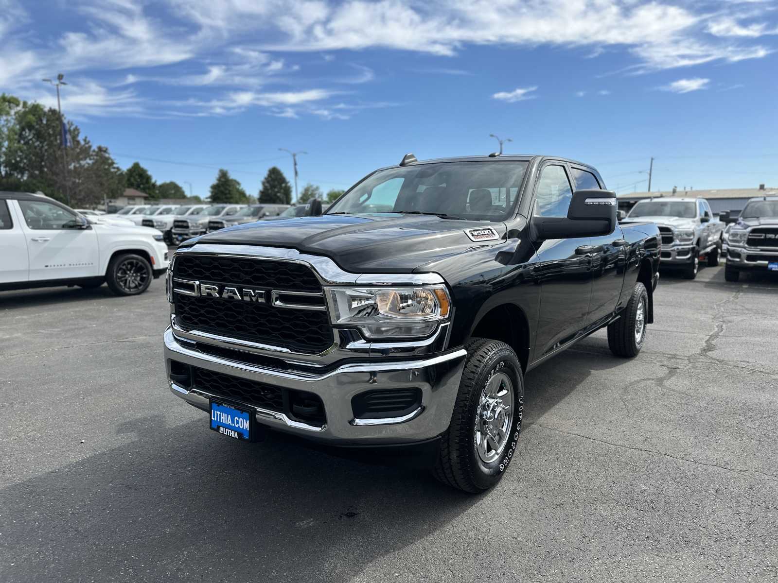 2024 RAM 3500 Tradesman 4x4 Crew Cab 64 Box