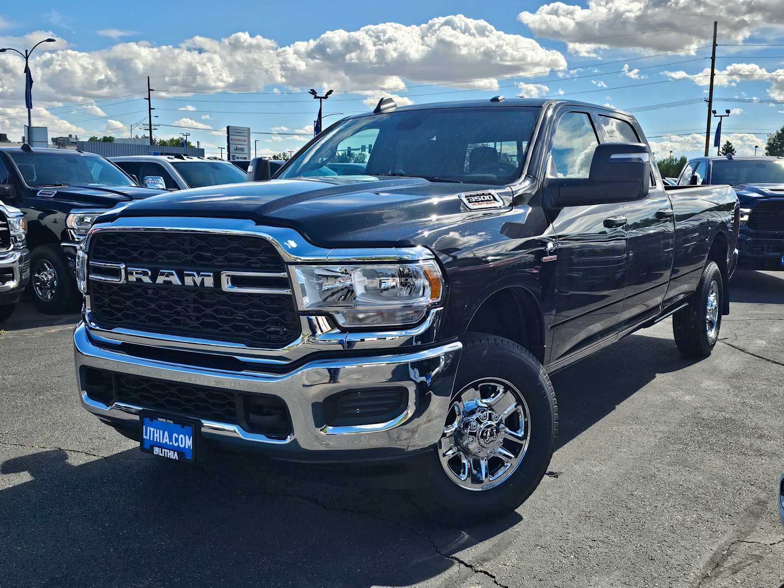 2024 RAM 3500 Tradesman 4x4 Crew Cab 8 Box