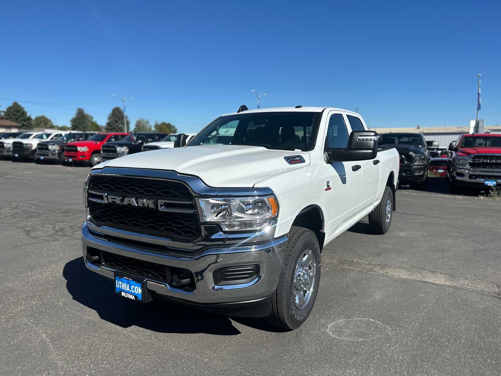 2024 RAM 2500 Tradesman 4x4 Crew Cab 64 Box