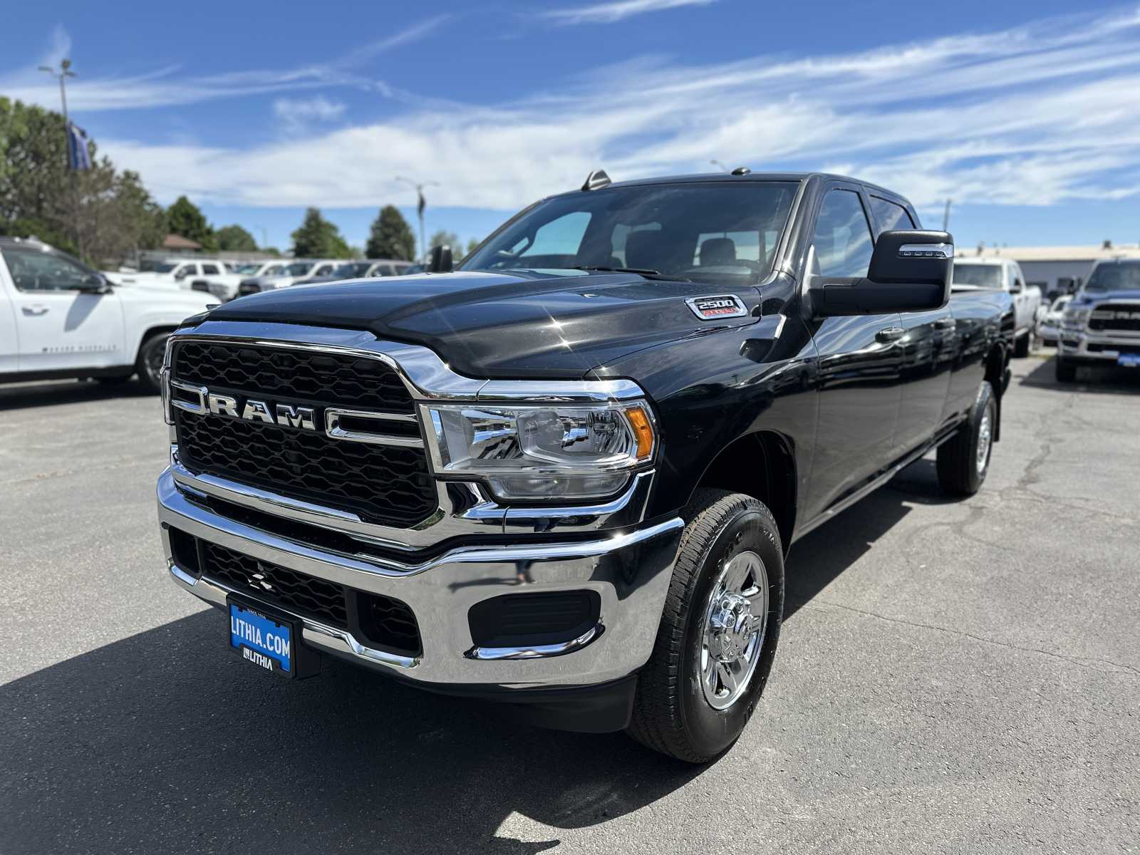 2024 RAM 2500 Tradesman 4x4 Crew Cab 8 Box