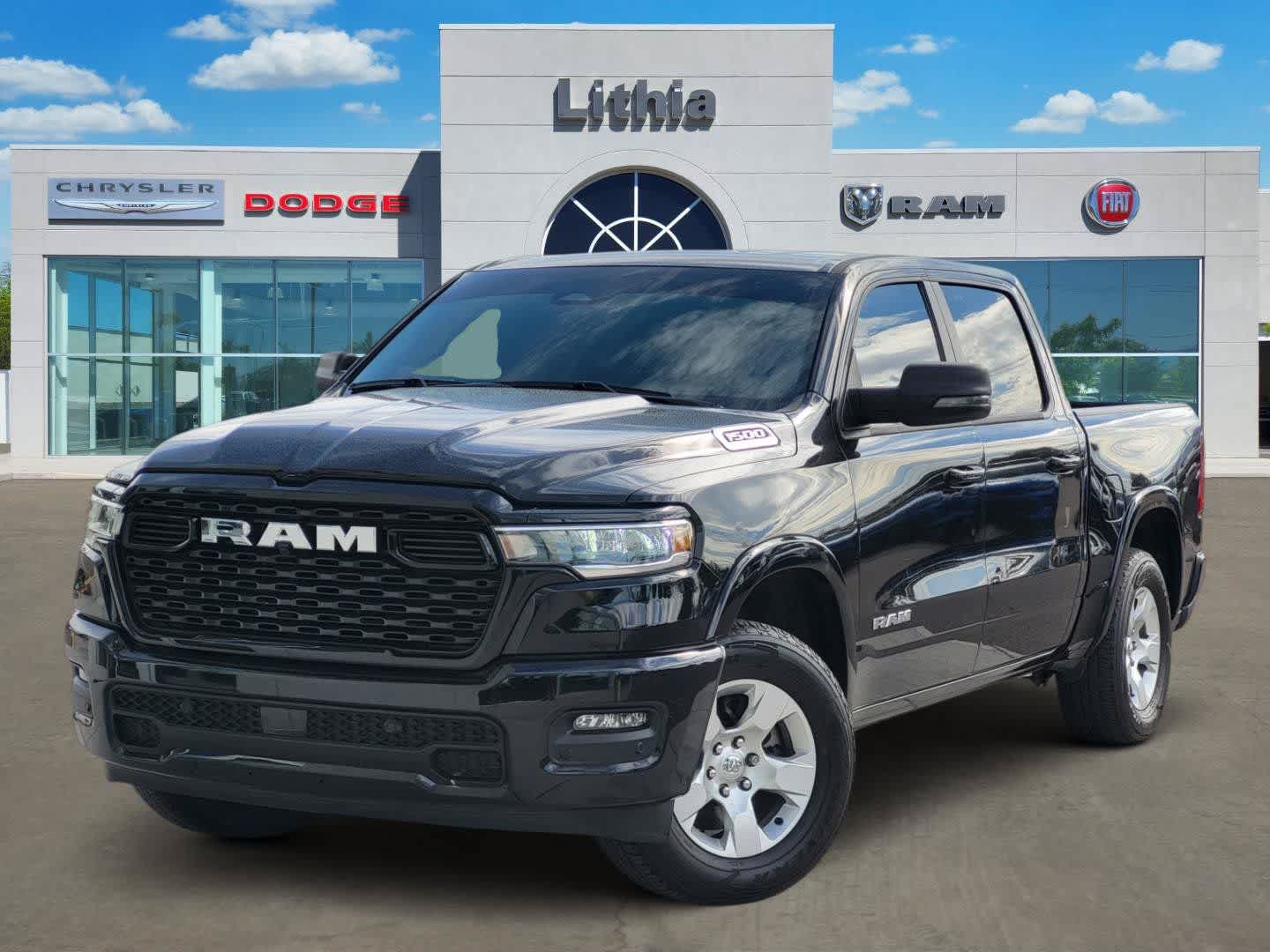 Diamond Black Crystal Pearlcoat 2025 RAM 1500 Pickup Truck Four-Wheel Drive 8-Speed Automatic