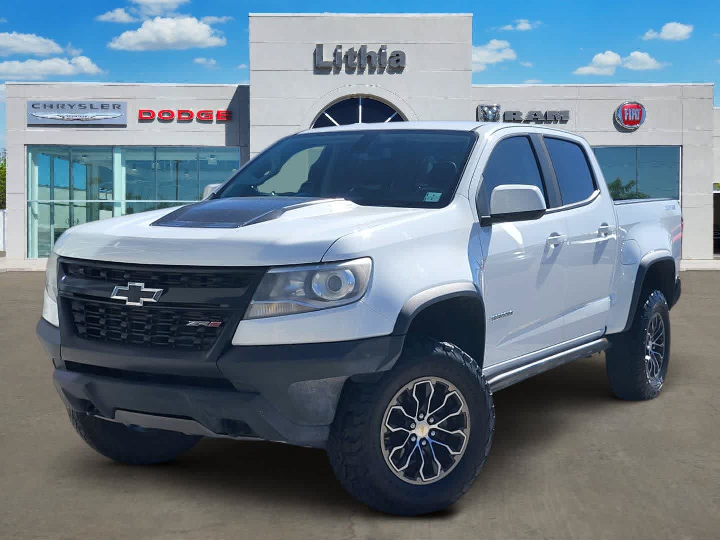 Summit White 2019 Chevrolet Colorado Pickup Truck Four-Wheel Drive 6-Speed Automatic