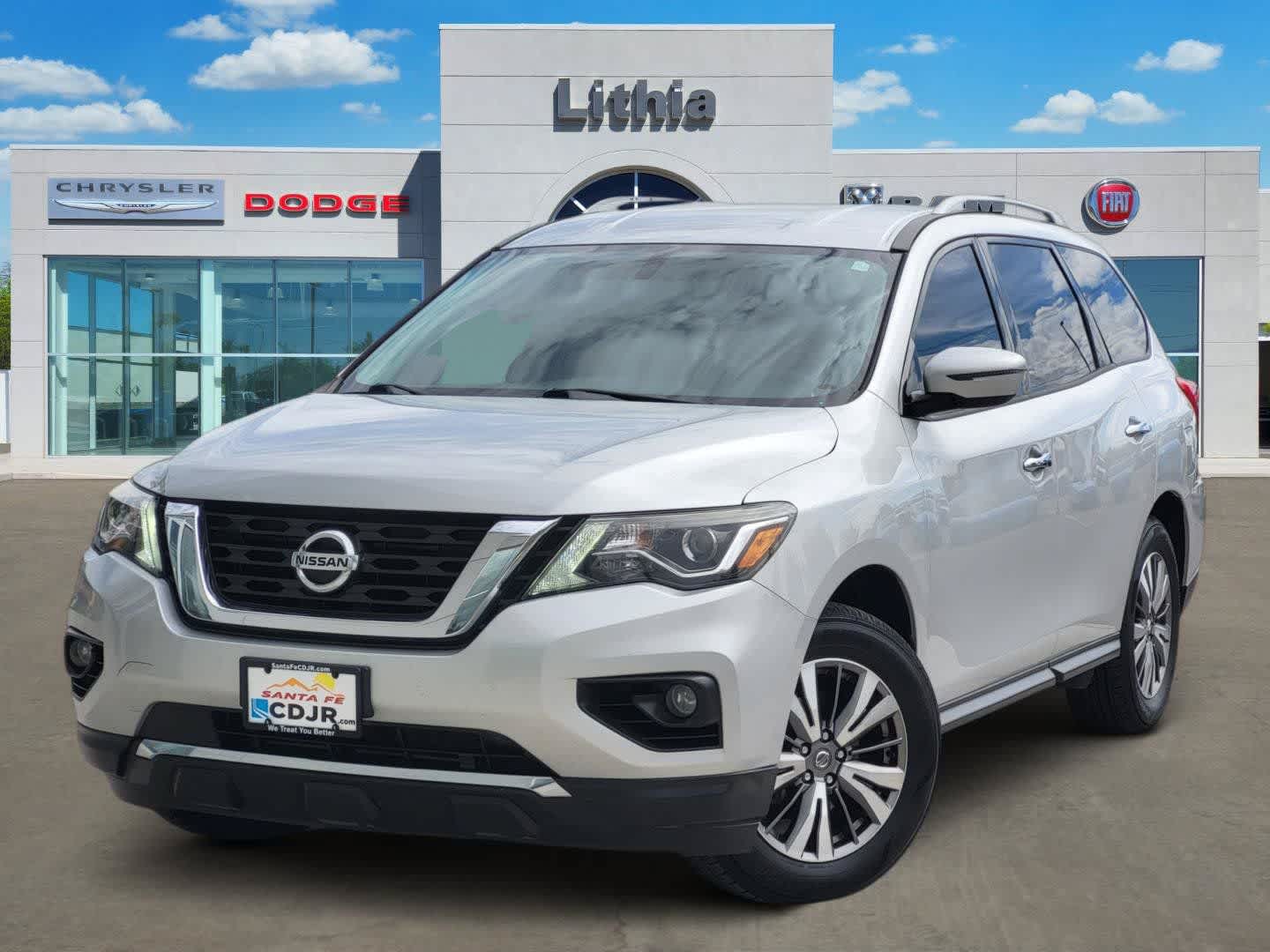Brilliant Silver Metallic 2019 Nissan Pathfinder SUV / Crossover Front-Wheel Drive Continuously Variable Transmission