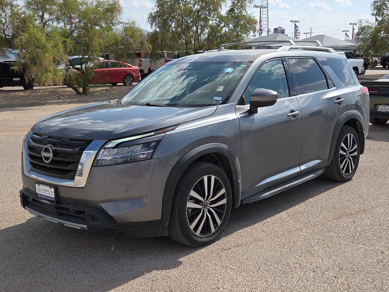 2024 Nissan Pathfinder Platinum FWD