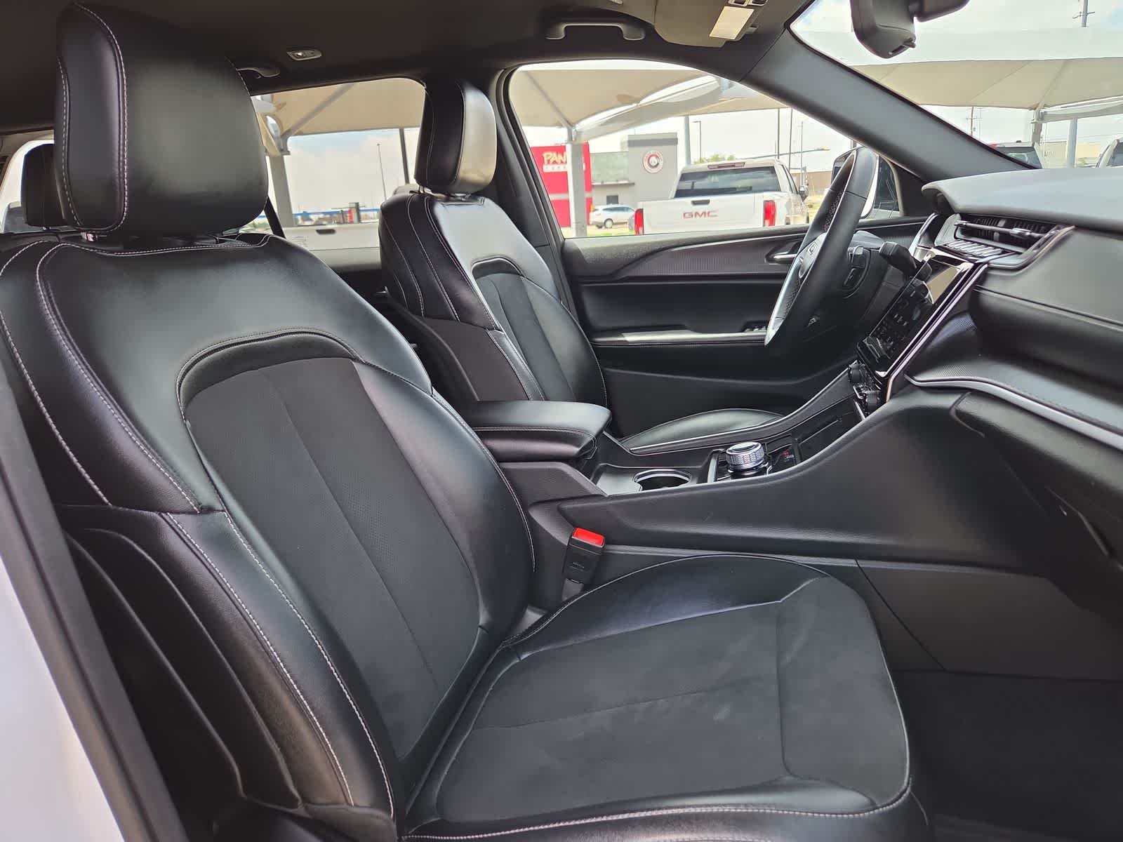 used 2024 Jeep Grand Cherokee car, priced at $28,212