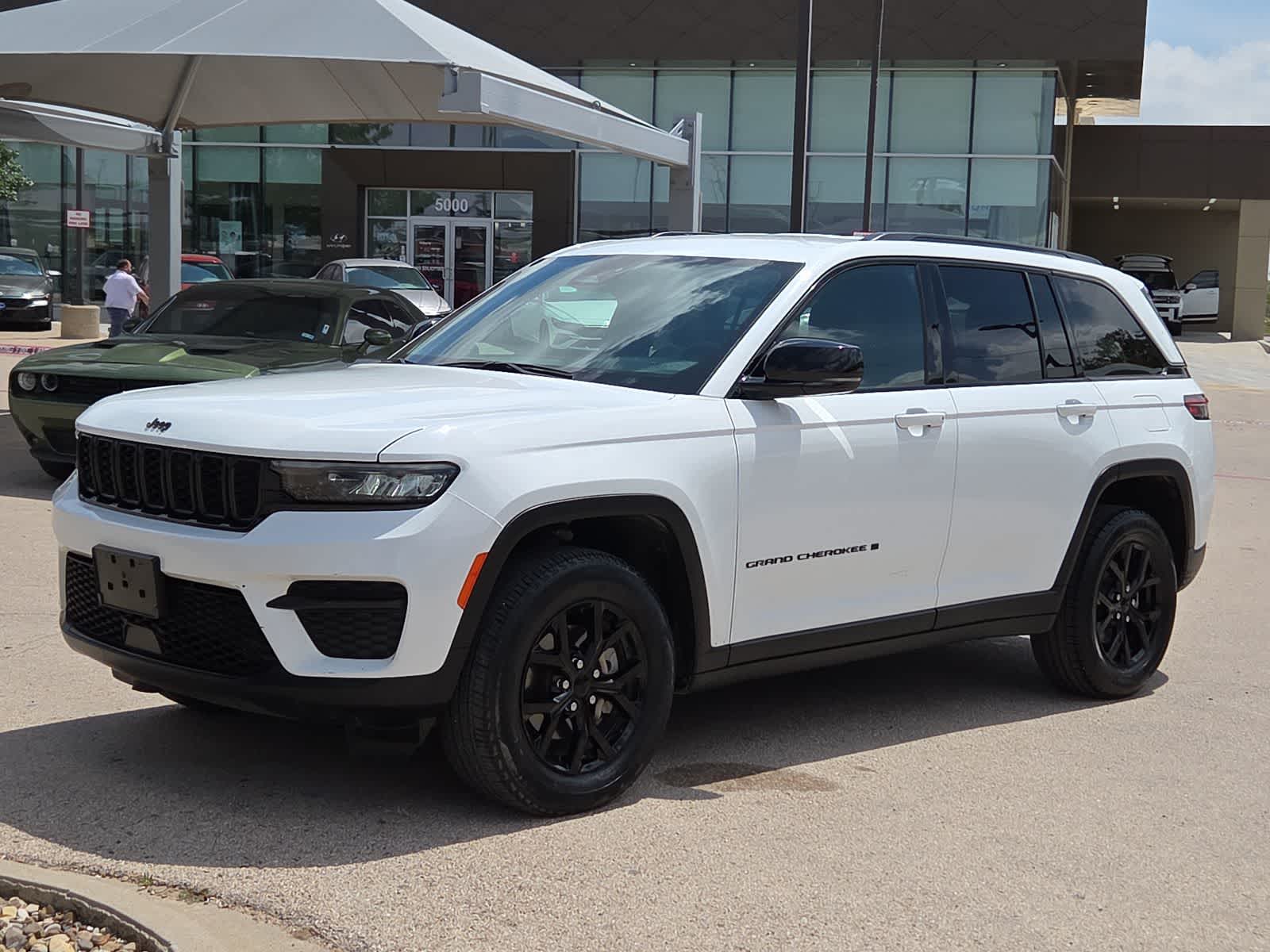 used 2024 Jeep Grand Cherokee car, priced at $28,212