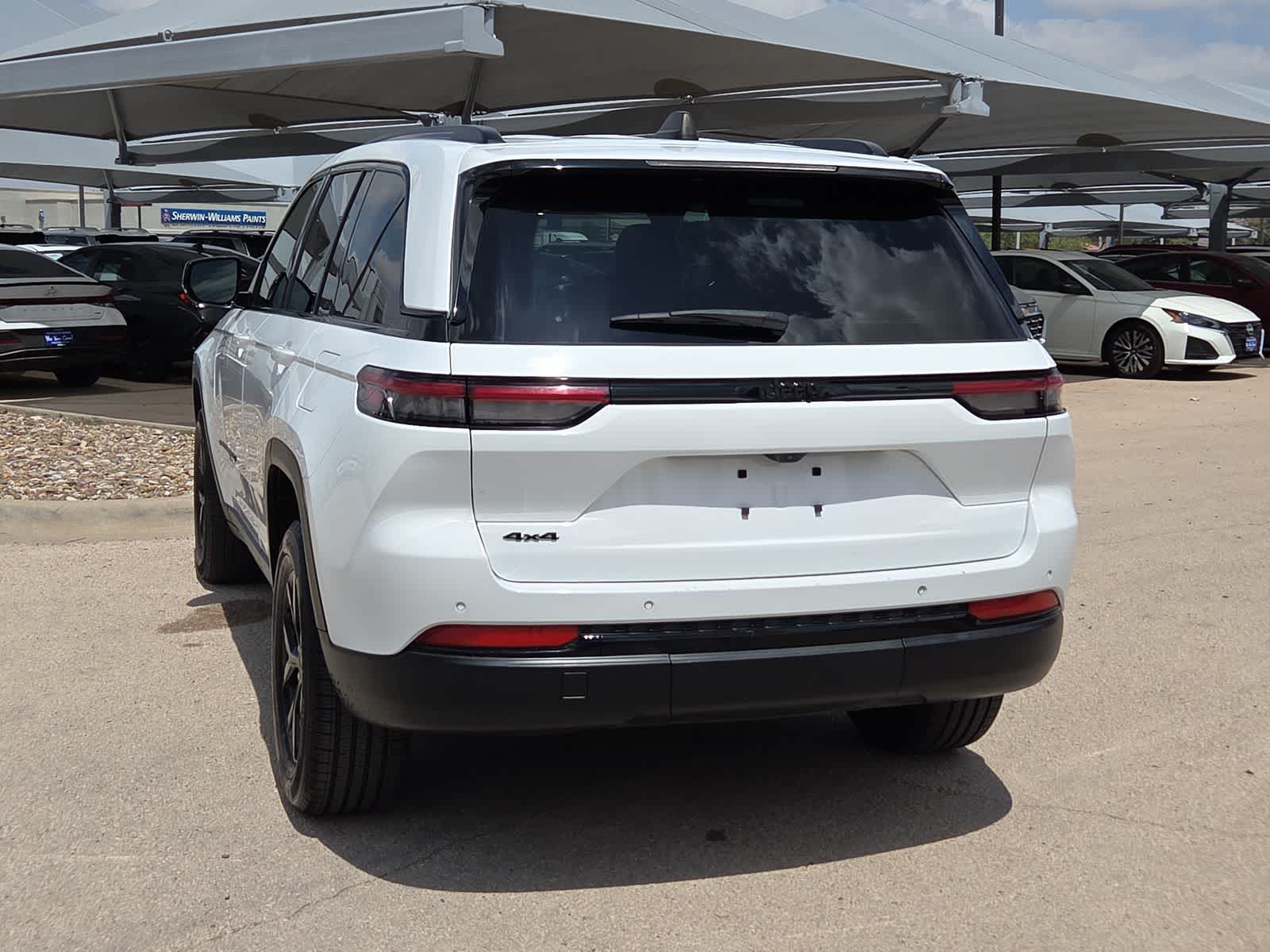 used 2024 Jeep Grand Cherokee car, priced at $28,212