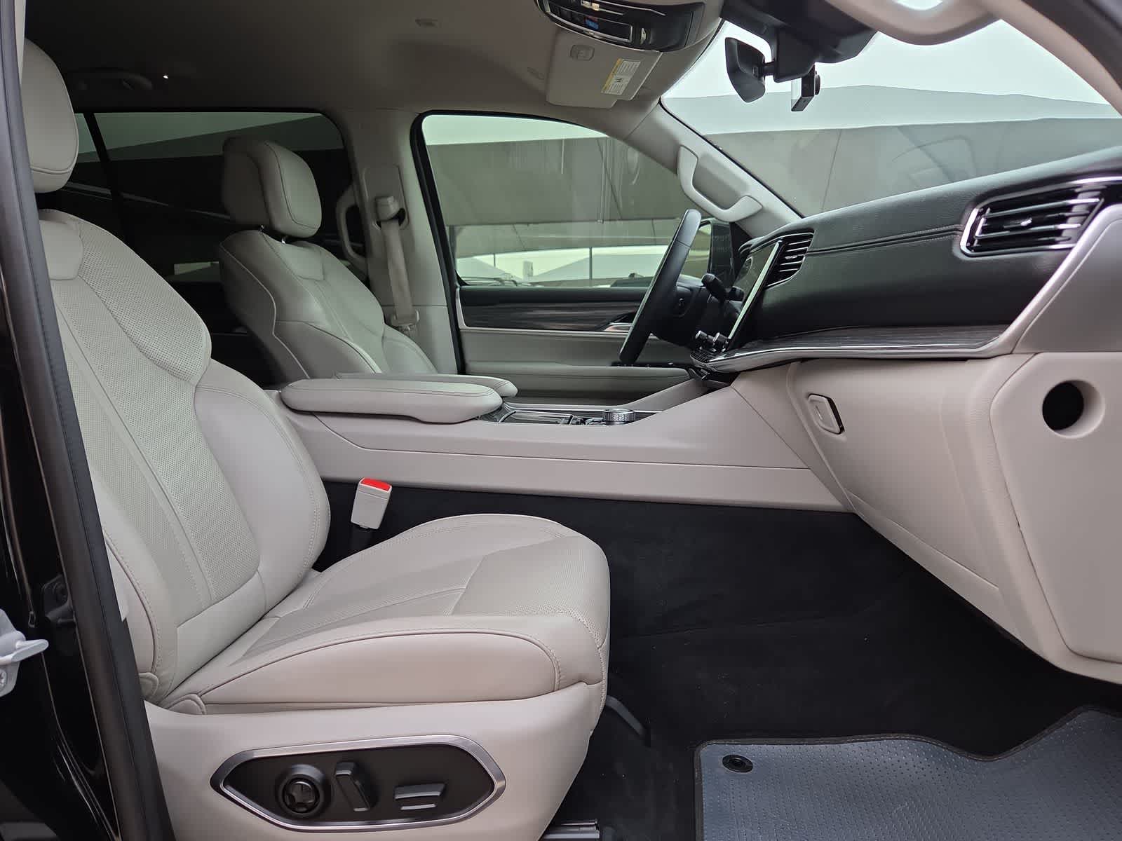 used 2022 Jeep Wagoneer car, priced at $39,987