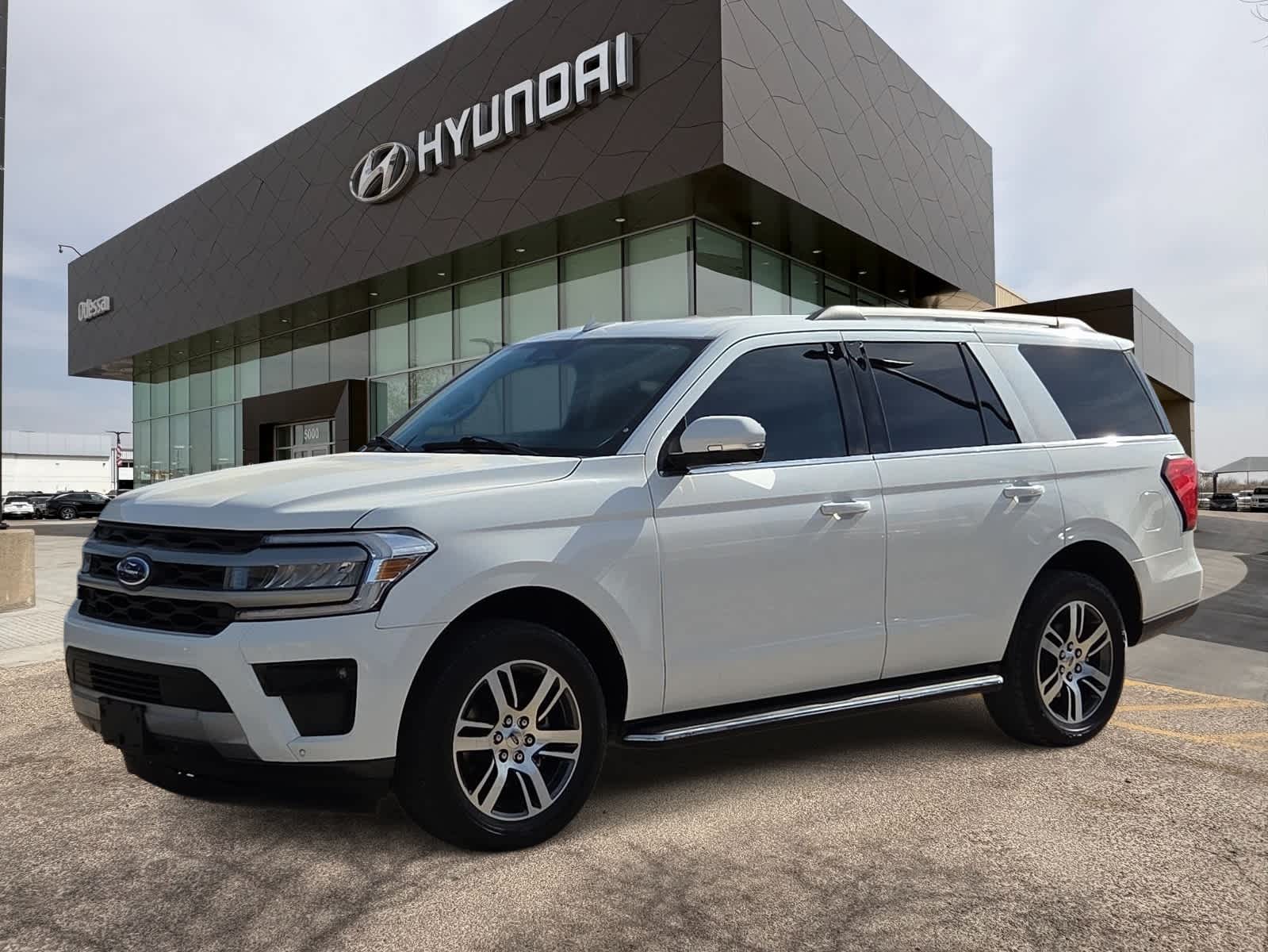 used 2023 Ford Expedition car, priced at $41,988