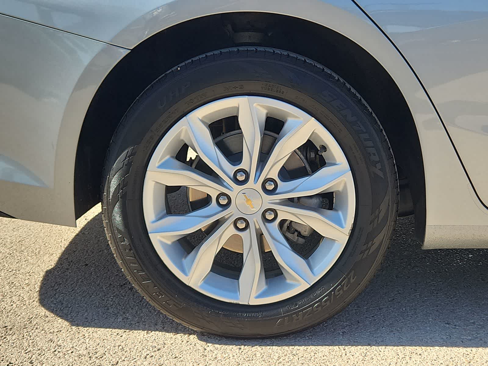 used 2024 Chevrolet Malibu car, priced at $18,986