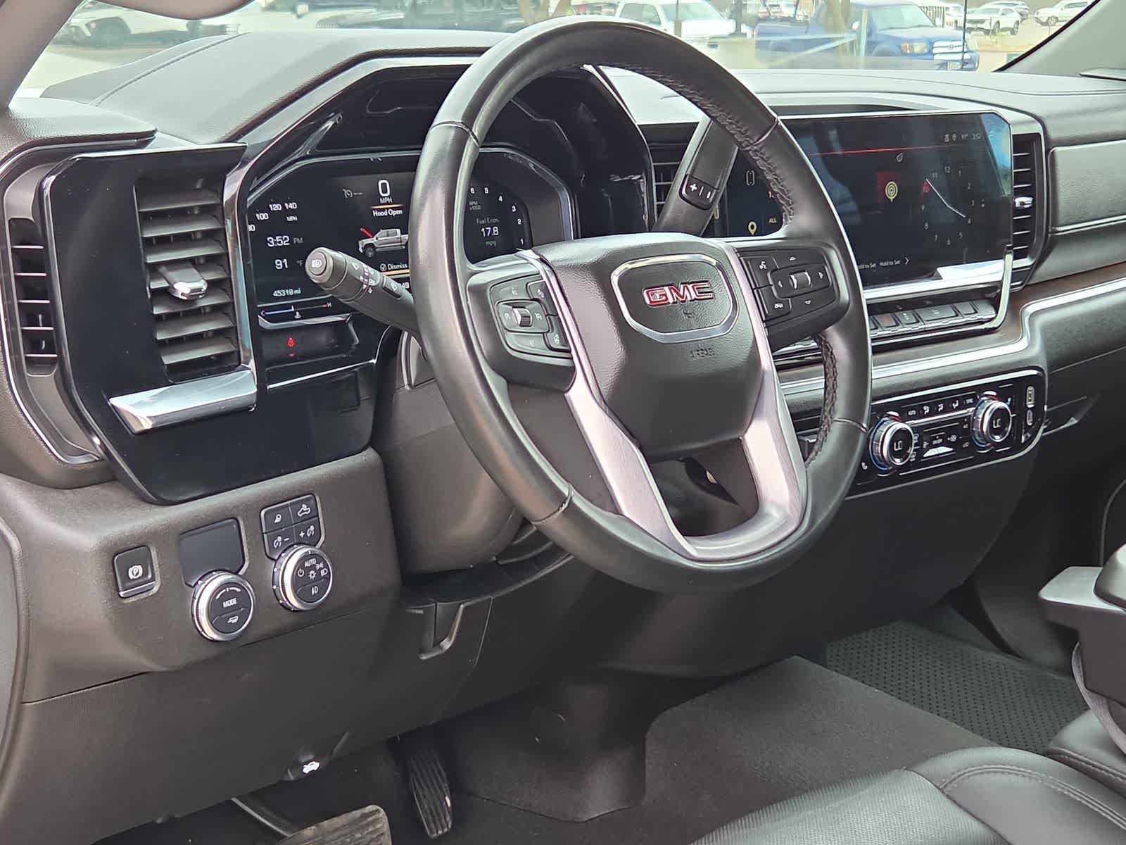used 2025 GMC Sierra 1500 car, priced at $41,987