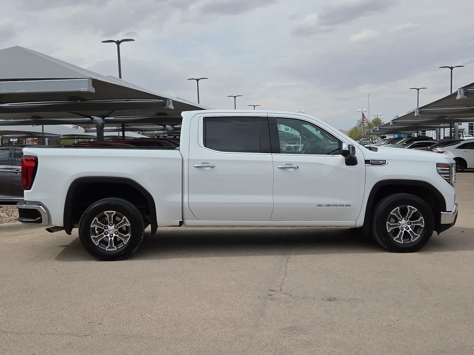 used 2025 GMC Sierra 1500 car, priced at $41,987