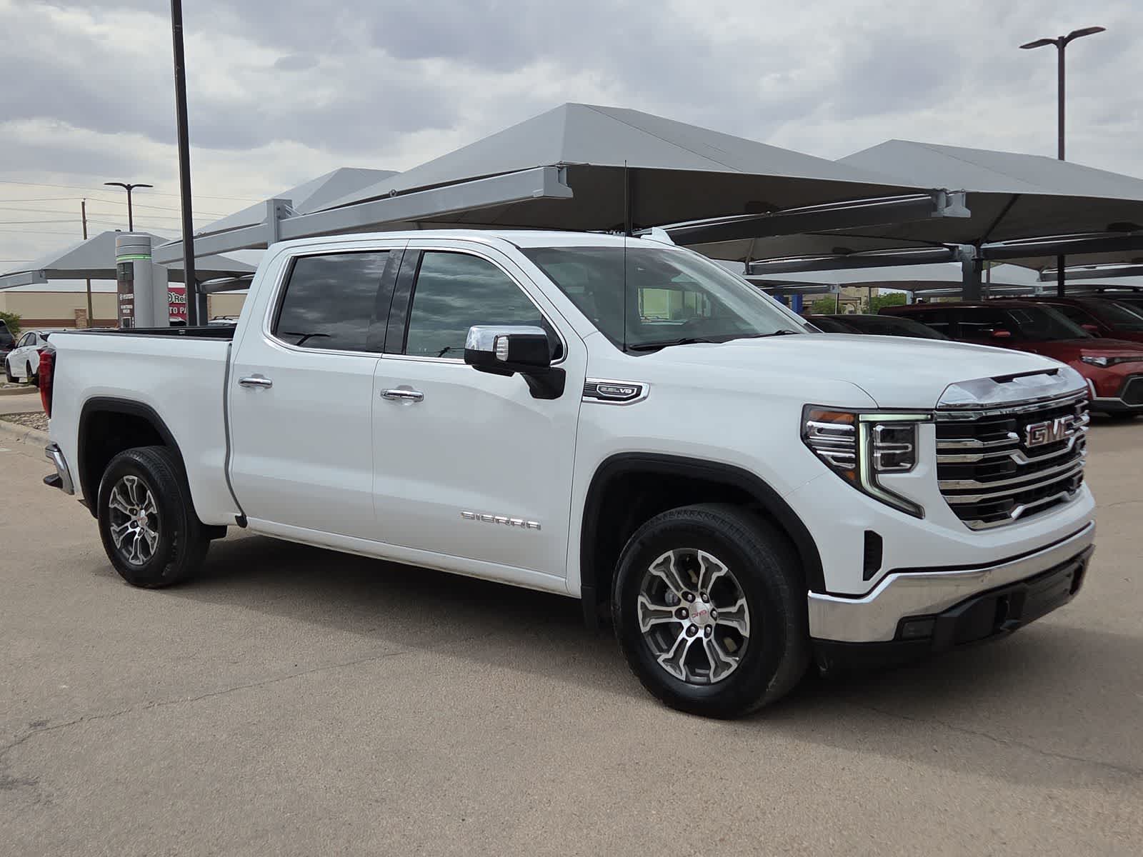 used 2025 GMC Sierra 1500 car, priced at $41,987
