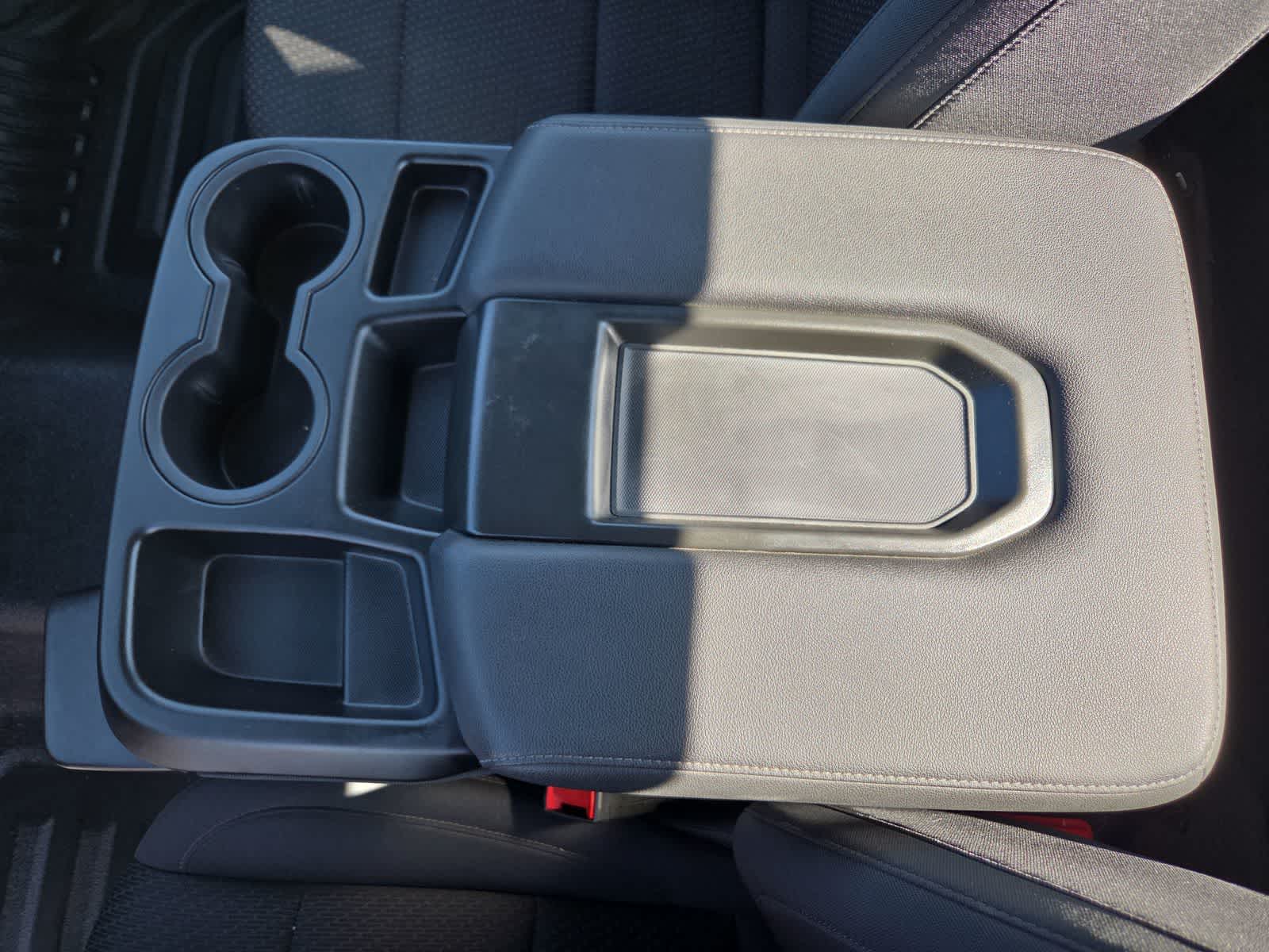 used 2025 Chevrolet Silverado 1500 car, priced at $35,988