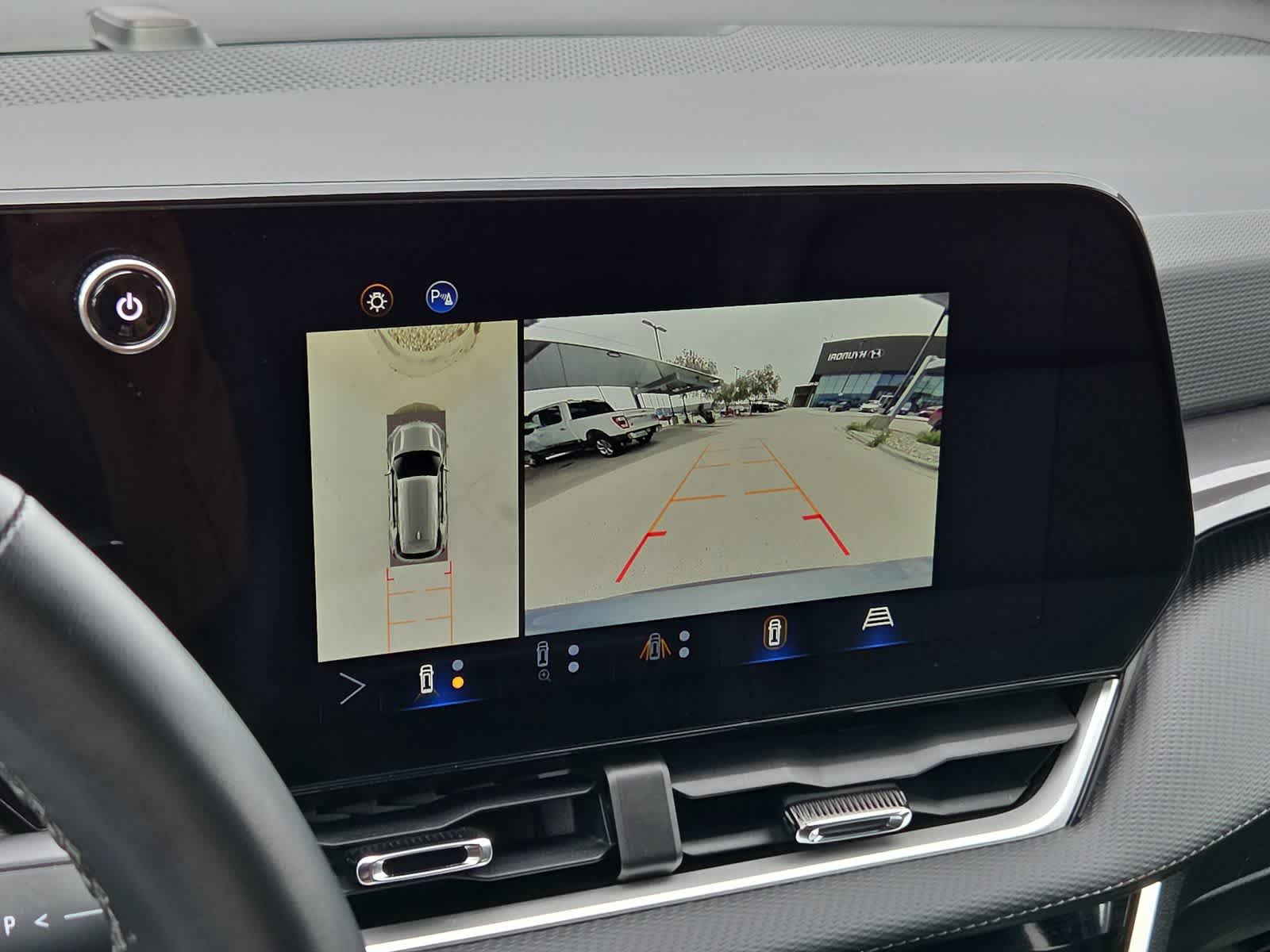 used 2025 Chevrolet Equinox car, priced at $27,988