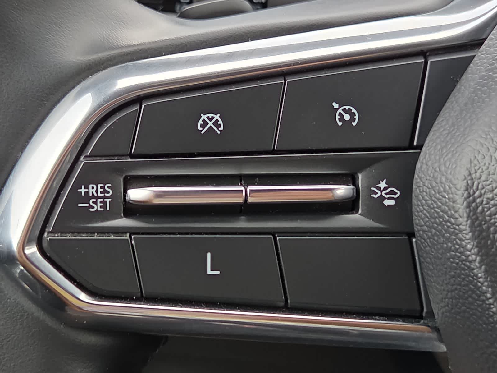 used 2025 Chevrolet Equinox car, priced at $27,988