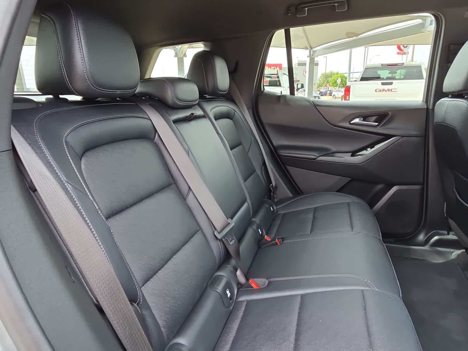 used 2025 Chevrolet Equinox car, priced at $27,988