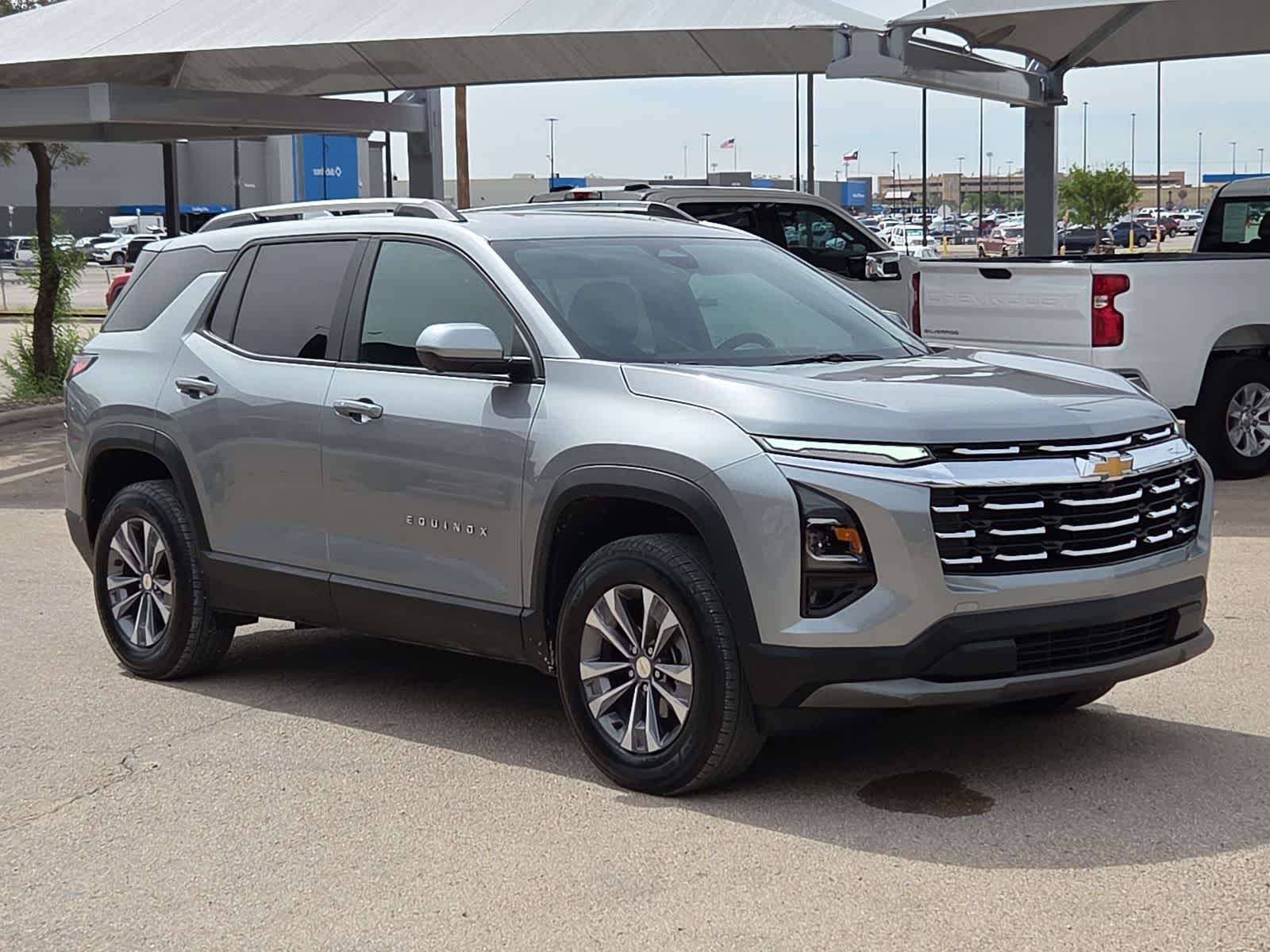 used 2025 Chevrolet Equinox car, priced at $27,988
