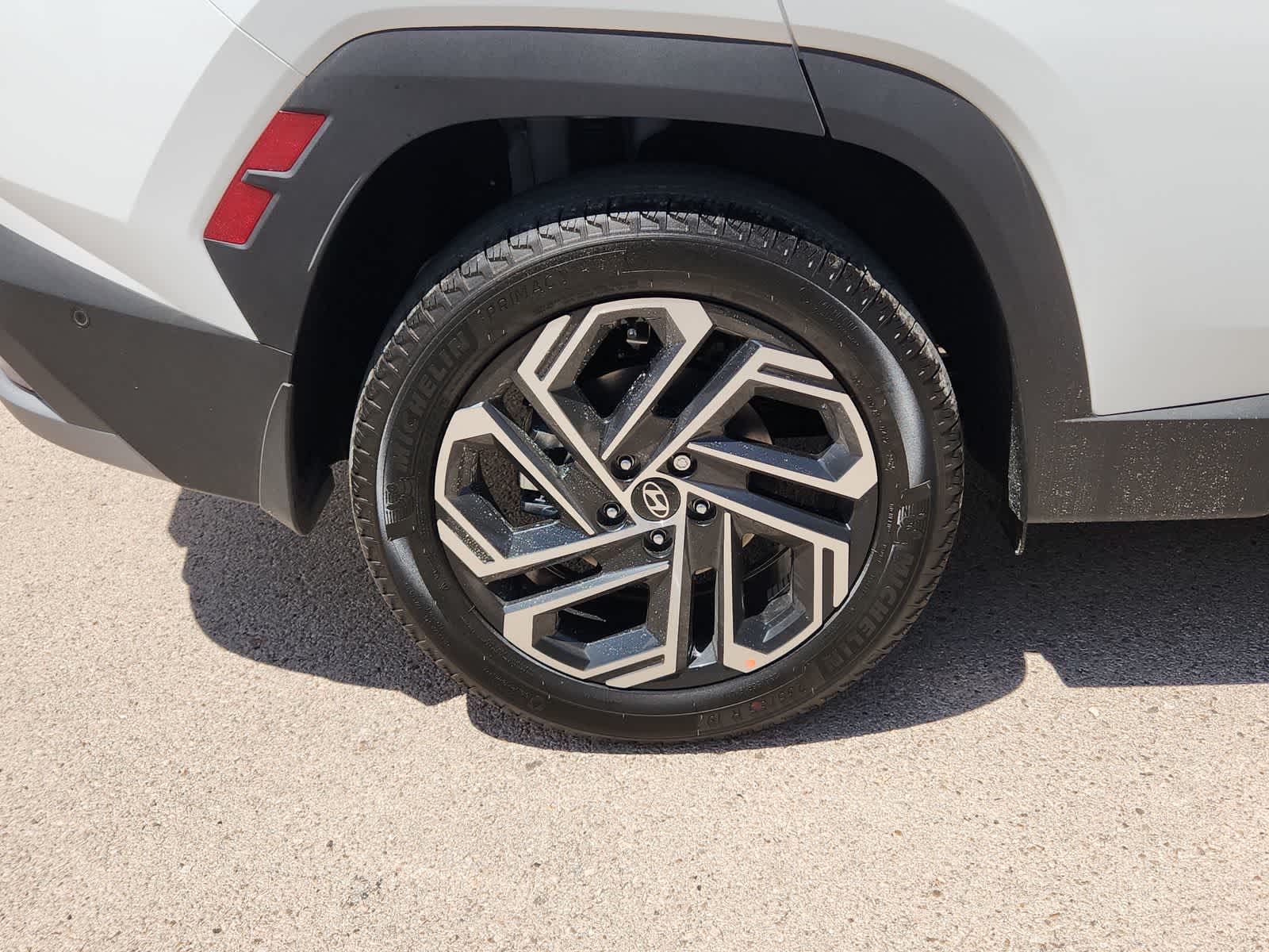 new 2025 Hyundai Tucson car, priced at $40,210