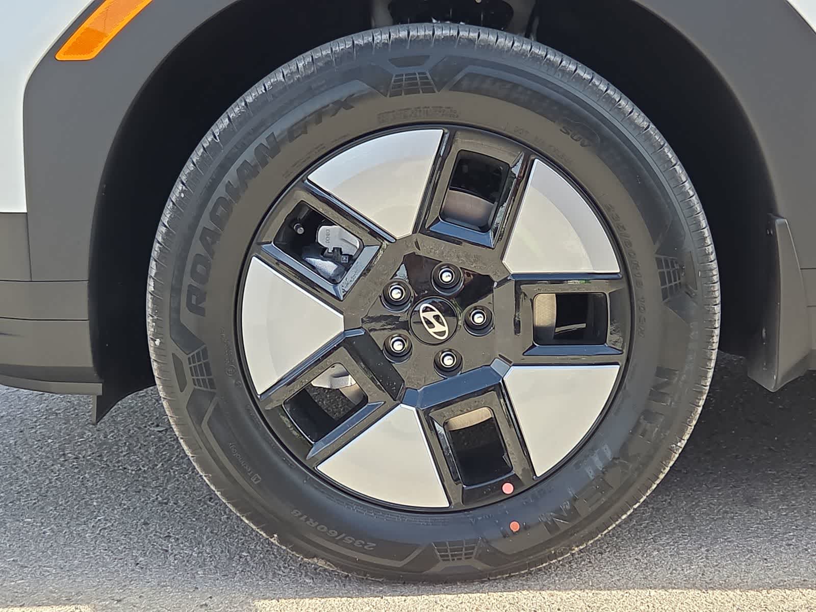 new 2026 Hyundai Santa Fe Hybrid car, priced at $41,685