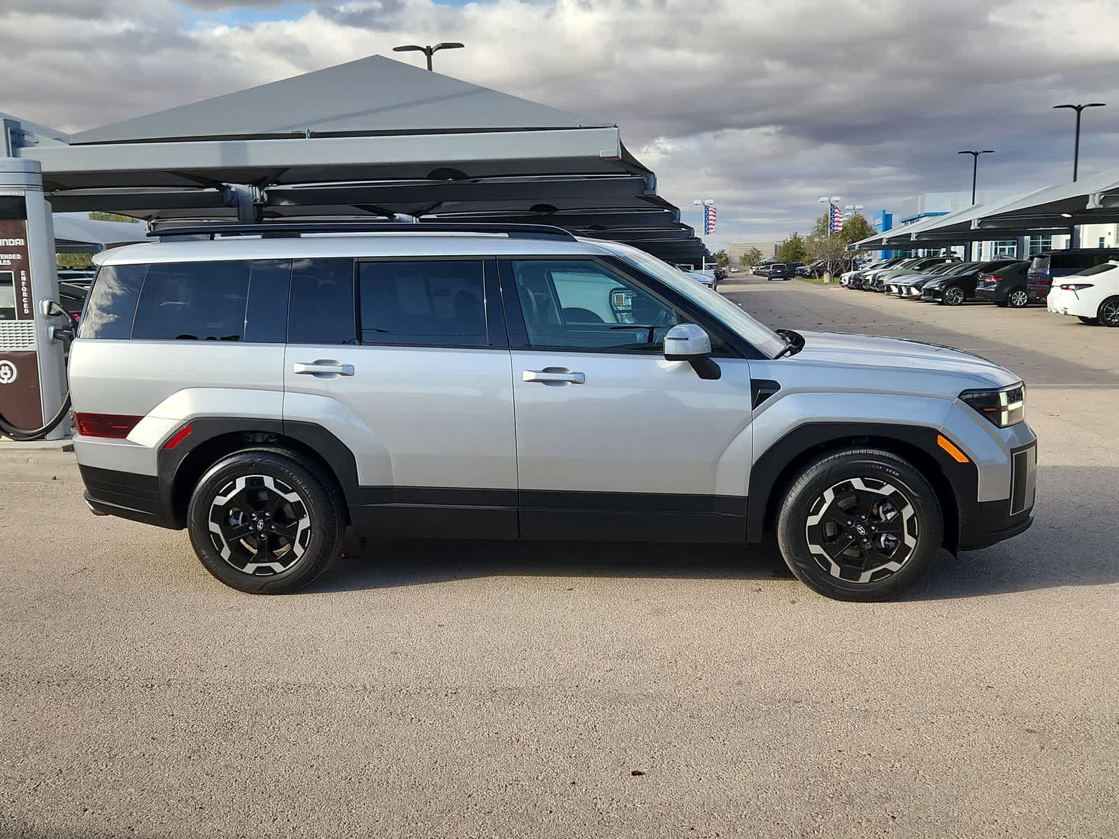used 2025 Hyundai Santa Fe car, priced at $30,186