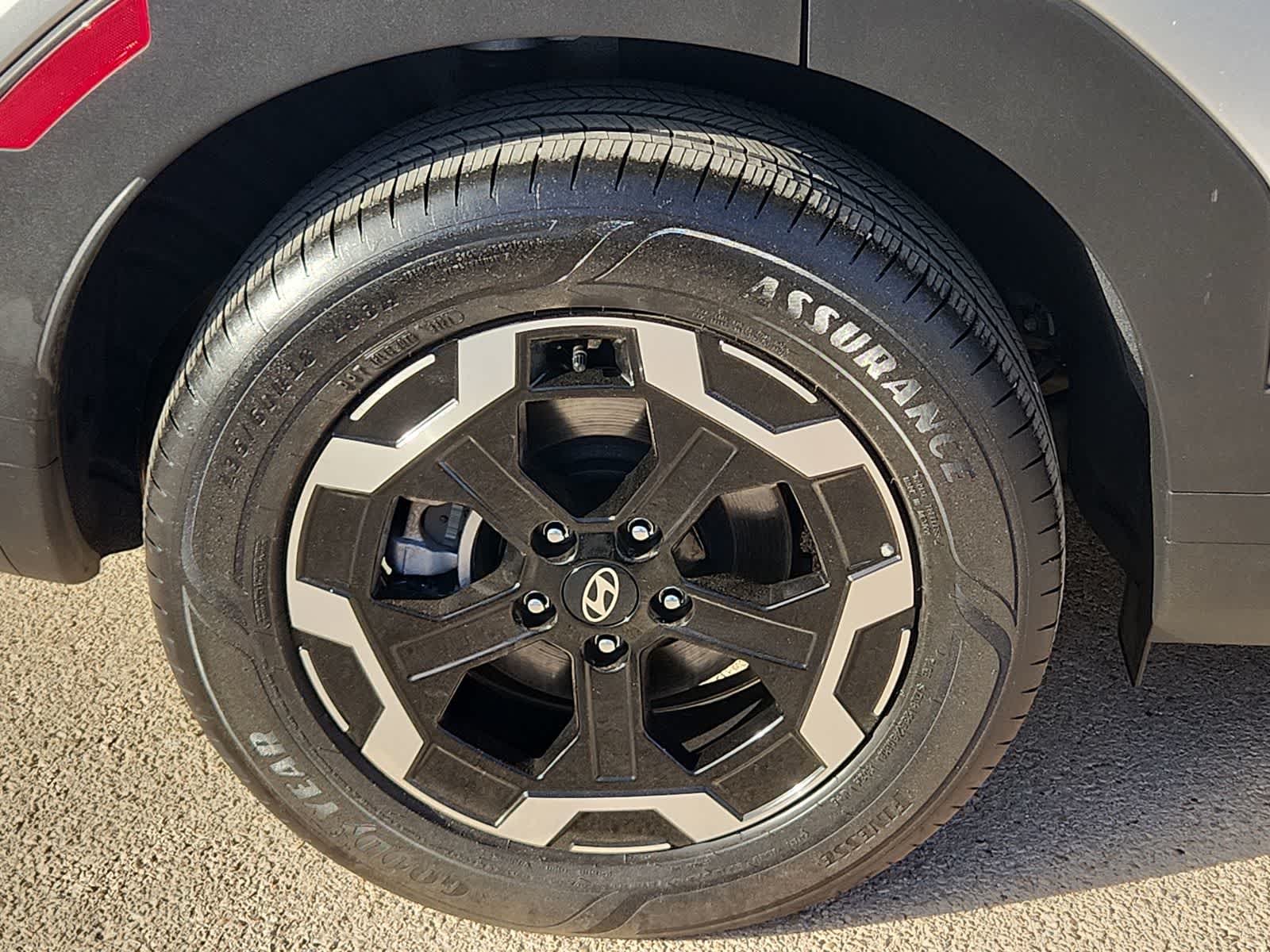 used 2025 Hyundai Santa Fe car, priced at $30,186