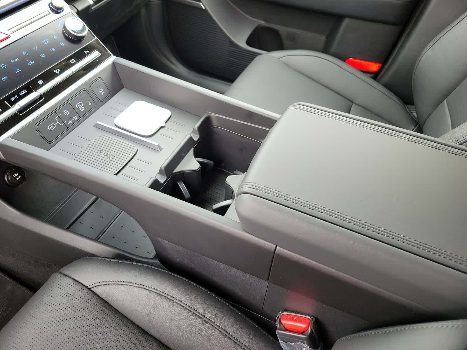 new 2025 Hyundai Santa Fe Hybrid car, priced at $49,209