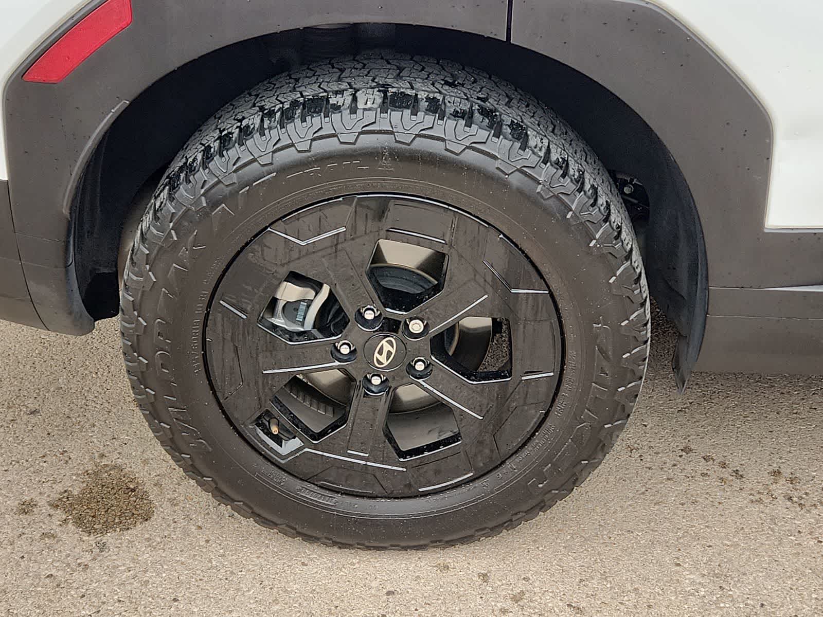 used 2024 Hyundai Santa Fe car, priced at $30,987