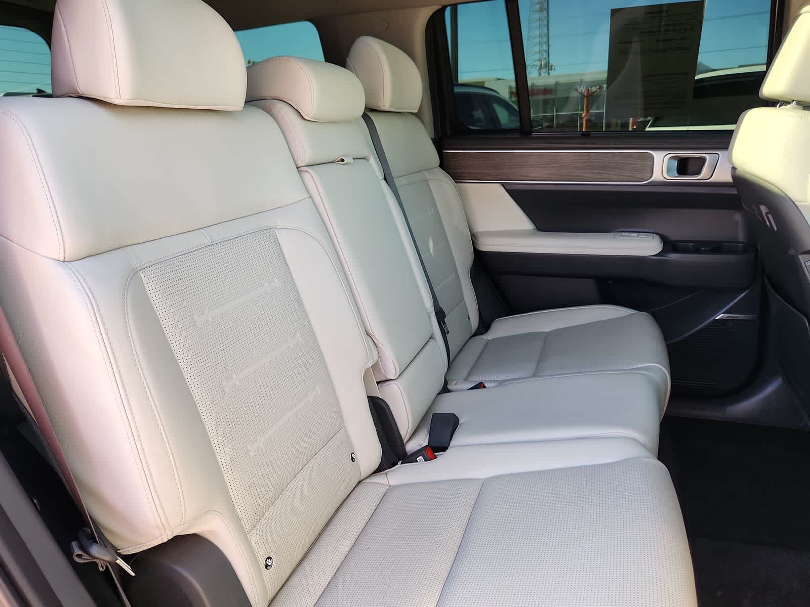 used 2024 Hyundai Santa Fe car, priced at $33,998