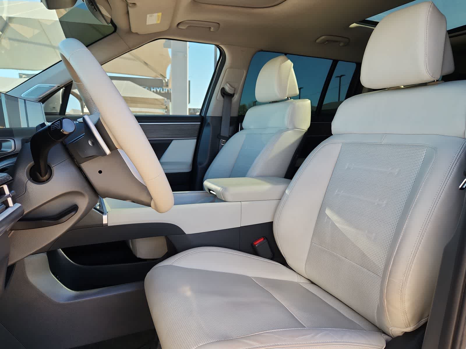 used 2024 Hyundai Santa Fe car, priced at $33,998