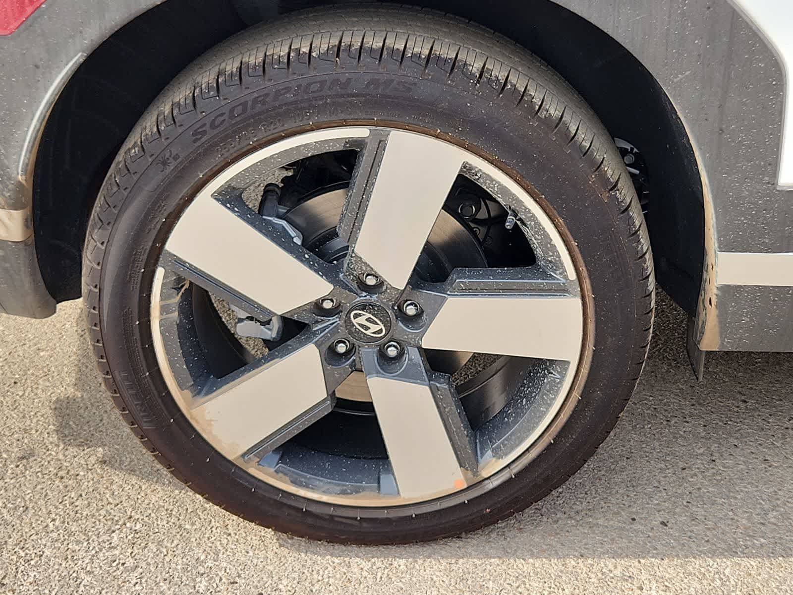 new 2025 Hyundai Santa Fe car, priced at $44,165