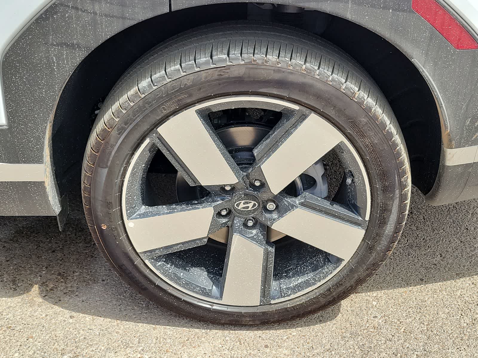 new 2025 Hyundai Santa Fe car, priced at $43,985