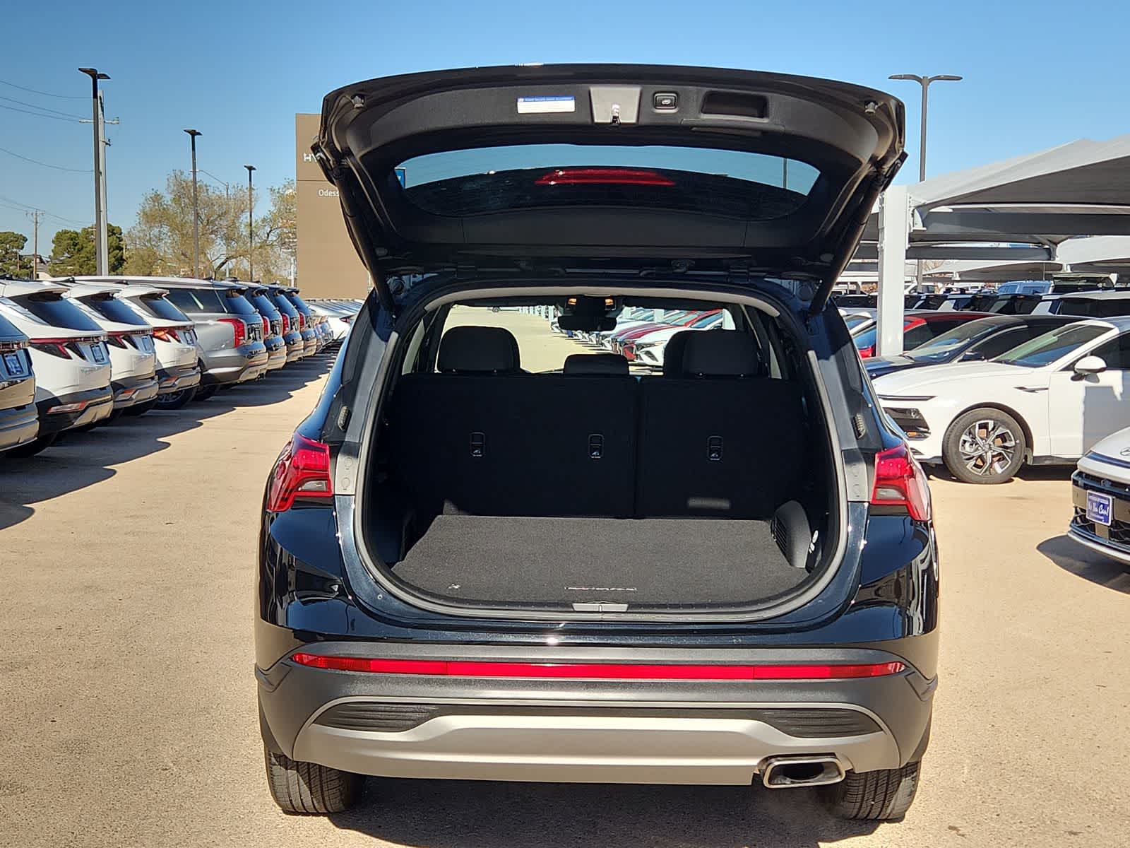 used 2023 Hyundai Santa Fe car, priced at $25,987