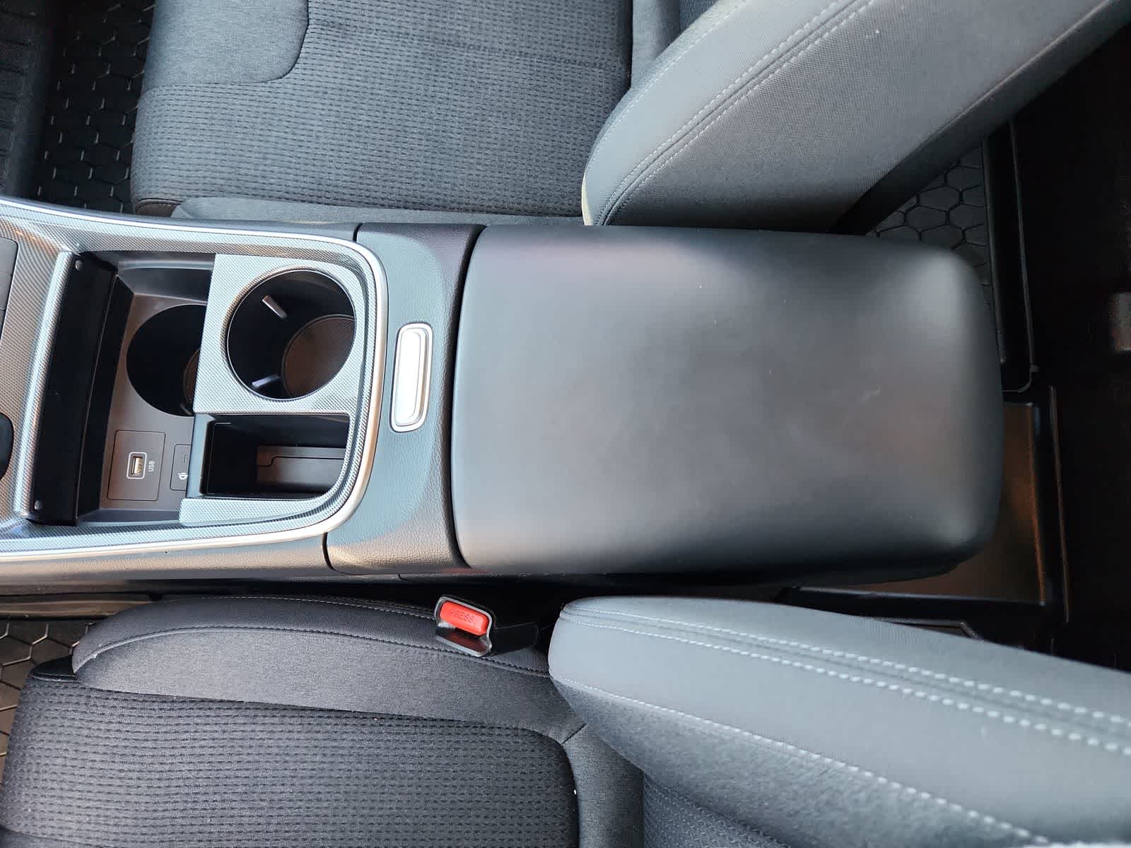 used 2023 Hyundai Santa Fe car, priced at $25,987