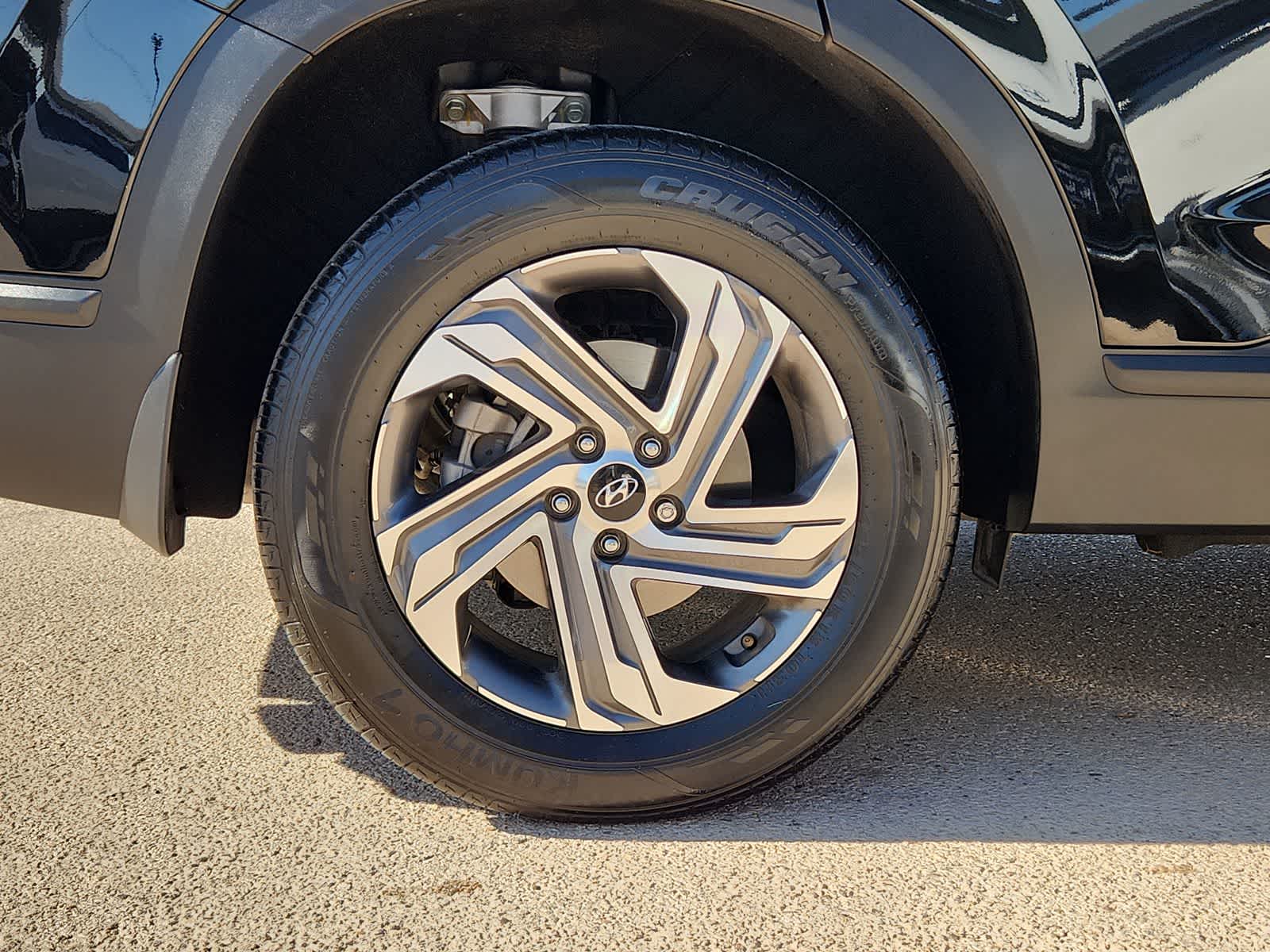 used 2023 Hyundai Santa Fe car, priced at $25,987