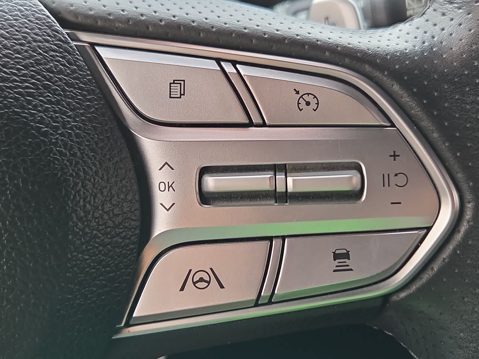 used 2023 Hyundai Santa Fe car, priced at $28,987