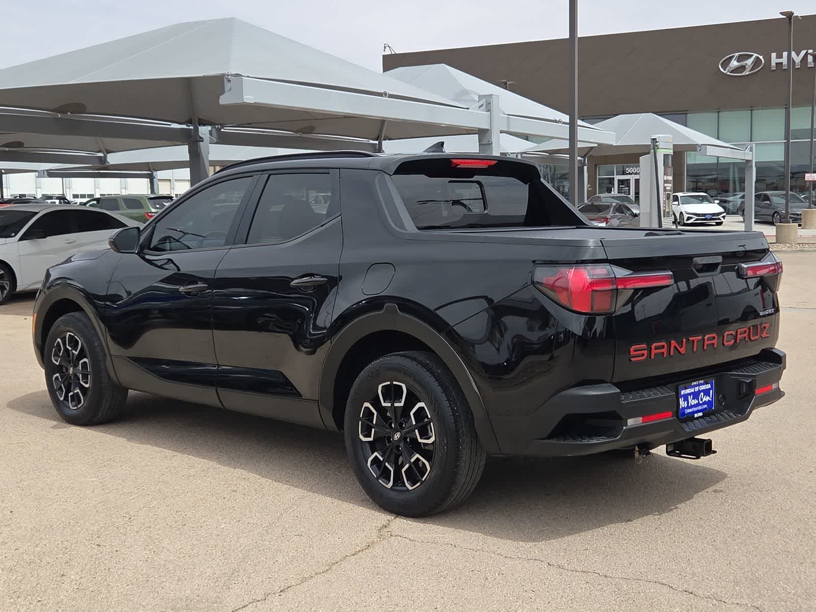 used 2022 Hyundai Santa Cruz car, priced at $23,888