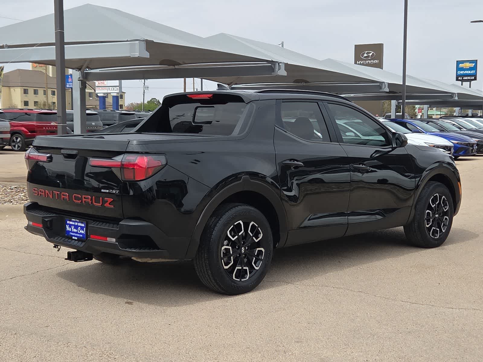 used 2022 Hyundai Santa Cruz car, priced at $23,888