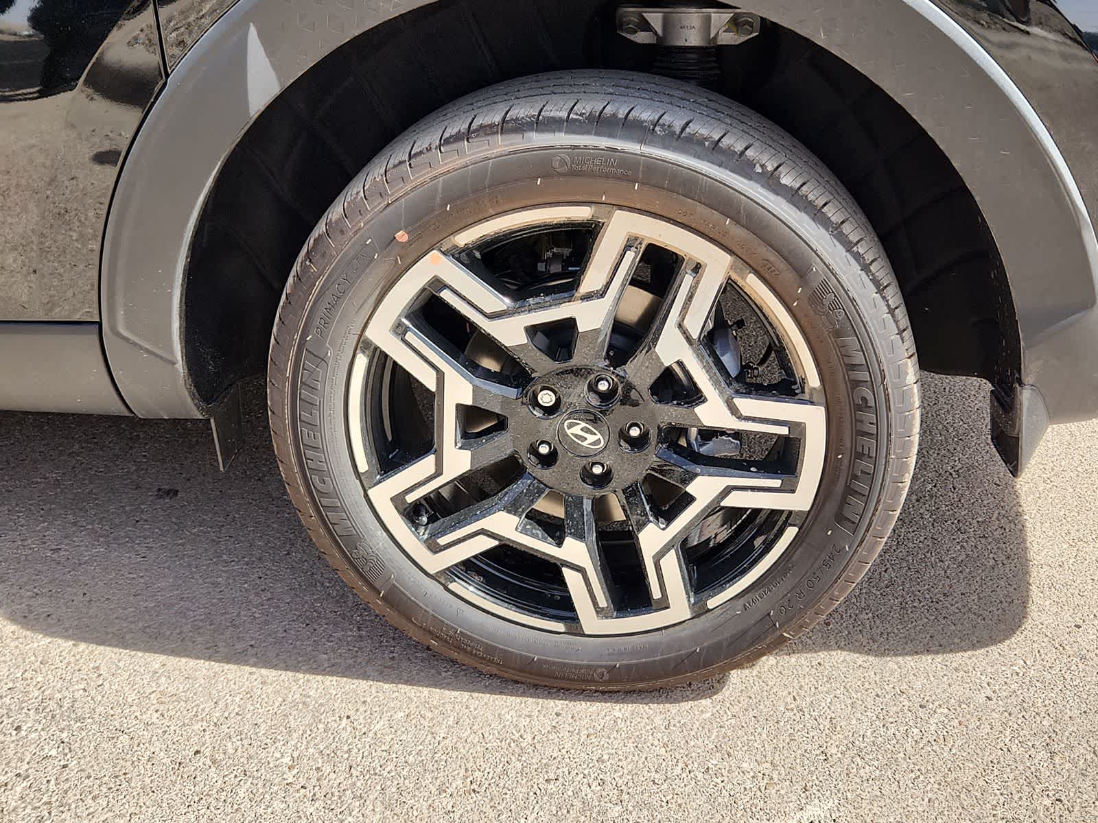 new 2025 Hyundai Santa Cruz car, priced at $42,435