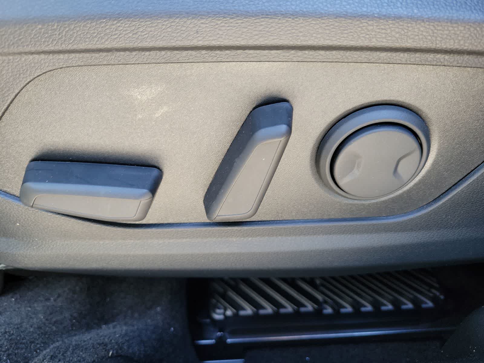 new 2025 Hyundai Santa Cruz car, priced at $42,405